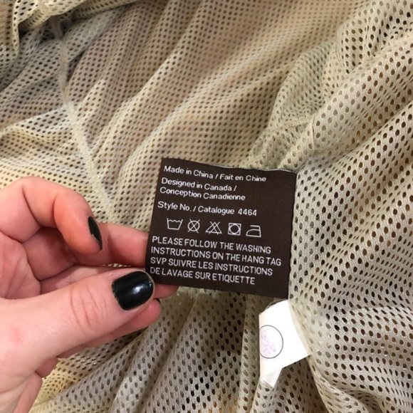 Danier Genuine Leather Suede Sleeveless Jacket - Picture 5 of 6